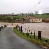 Débordement de la Coise au moulin Trunel à St Denis sur Coise - JPEG - 69.9 ko