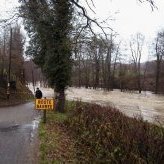 Débordement de la Coise a Chazelles en aval du moulin Brûlé - JPEG - 109.5 ko